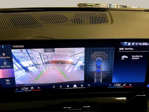 Certified 2025 BMW 530i RWD image 27