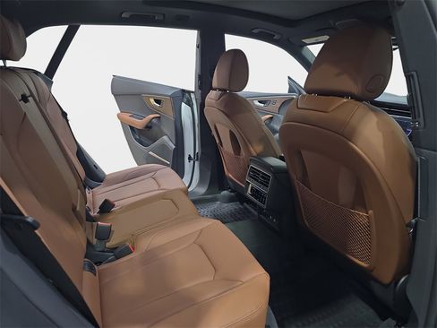 New 2025 Audi Q8 Premium Plus image 11