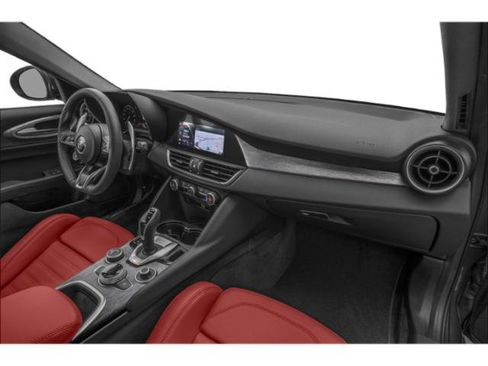Used 2024 Alfa Romeo Giulia Veloce RWD image 18