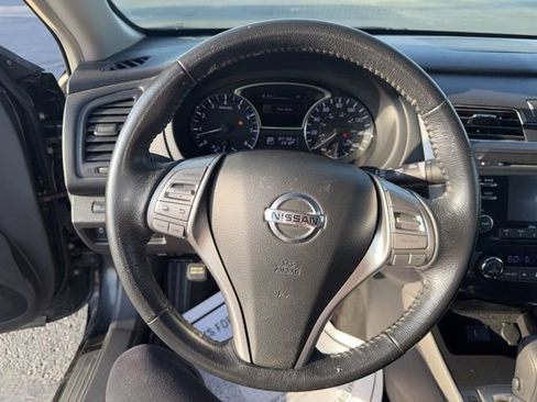 Used 2013 Nissan Altima 2.5 SV image 9