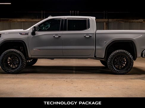 Used 2024 GMC Sierra 1500 AT4 w/ Technology Package image 6
