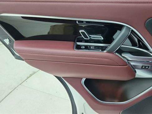 Used 2023 Land Rover Range Rover SE image 30