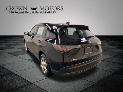 Certified 2024 Honda HR-V LX image 4