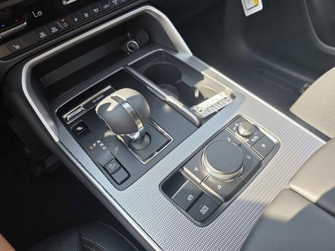 New 2025 MAZDA CX-70 Plug-In Hybrid w/ Premium Pkg image 15