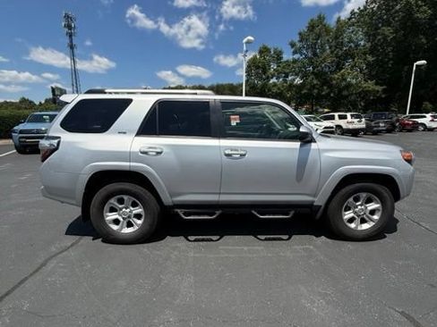 Used 2021 Toyota 4Runner SR5 RWD image 2