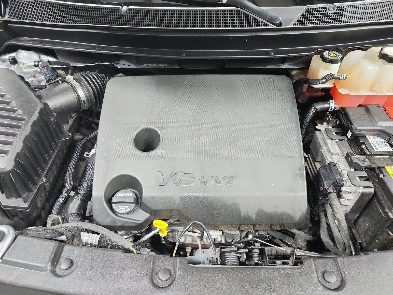 Used 2023 Chevrolet Traverse Premier FWD image 18