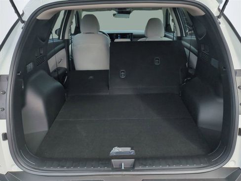 New 2026 Hyundai Tucson SE image 14