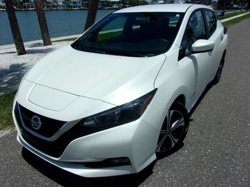 Used 2018 Nissan Leaf SV FWD image 31