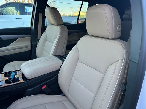 New 2026 Buick Enclave Preferred w/ Power Package image 12