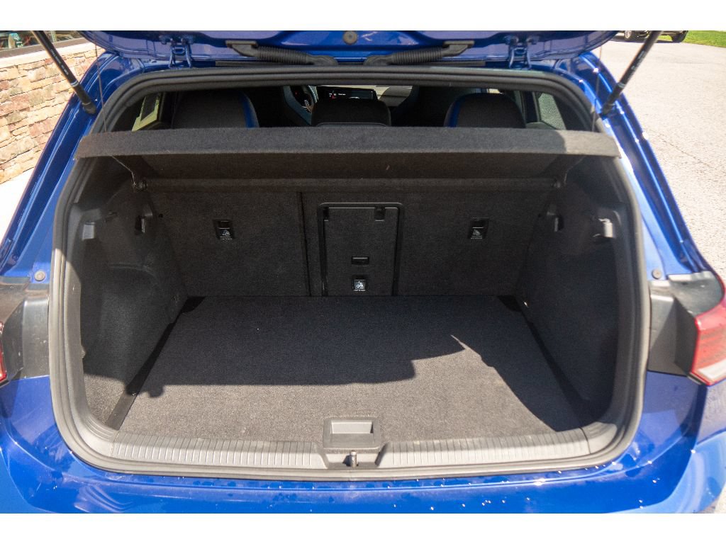 Used 2024 Volkswagen Golf R AWD/4WD image 28