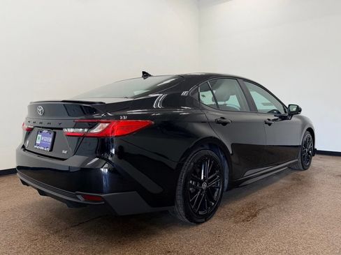 Used 2025 Toyota Camry SE FWD image 6