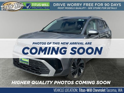 Used 2025 Volkswagen Taos SE AWD/4WD image 2