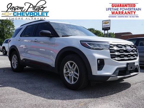 Used 2026 Ford Explorer Active w/ Active Comfort Package RWD image 1