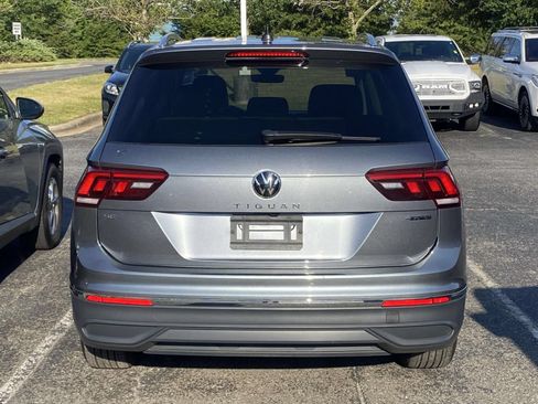 Used 2024 Volkswagen Tiguan SE AWD/4WD image 6