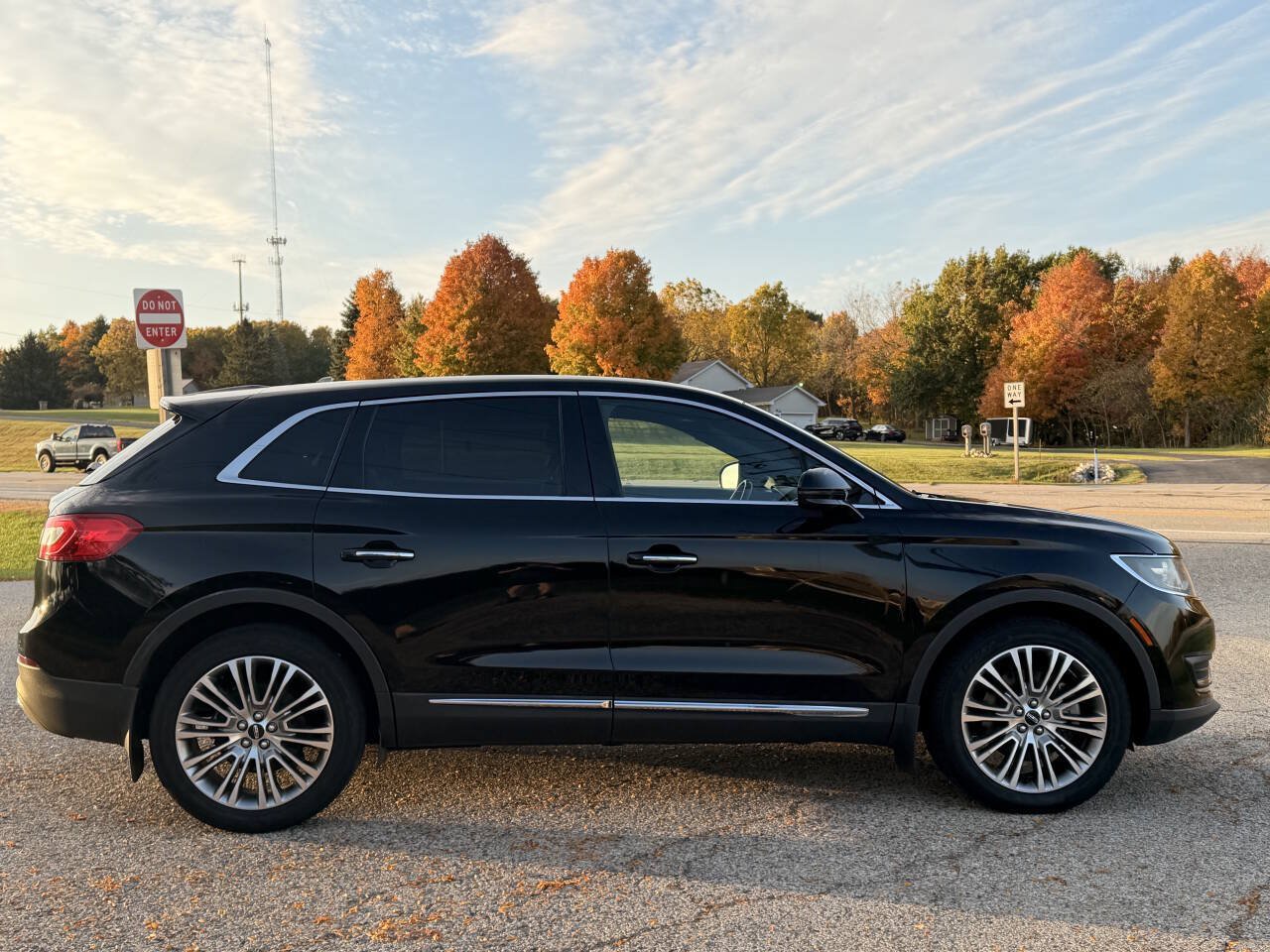Used 2018 Lincoln MKX Reserve w/ Lincoln MKX Climate Package AWD/4WD image 7