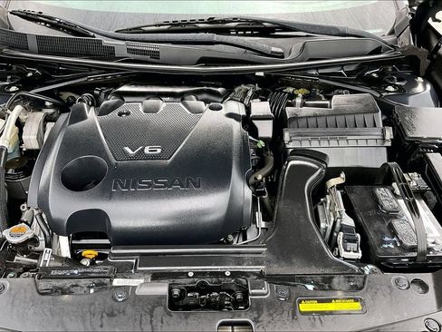 Used 2017 Nissan Maxima 3.5 SV FWD image 31