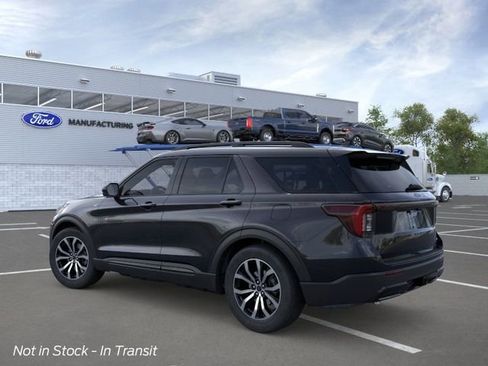 New 2026 Ford Explorer ST-Line image 5