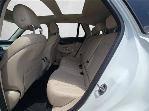 Used 2022 Mercedes-Benz GLC 300 image 17