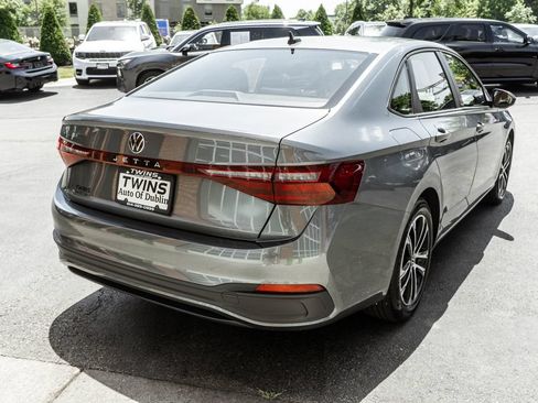 Used 2025 Volkswagen Jetta Sport FWD image 30