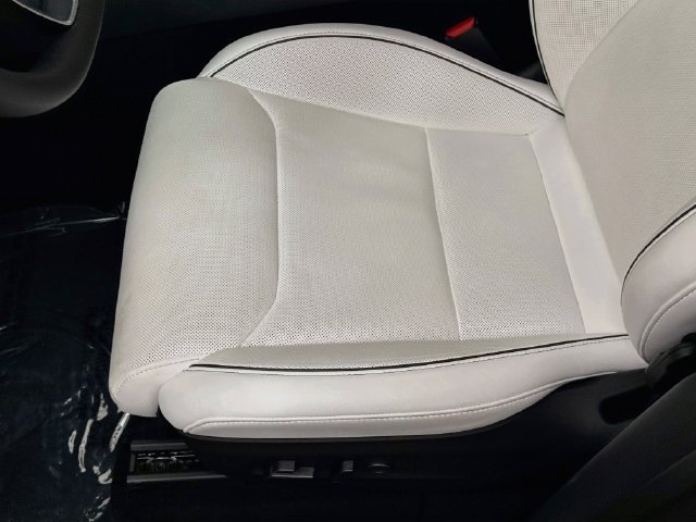 Used 2026 Tesla Model Y Performance AWD/4WD image 18