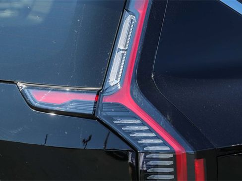 New 2026 Kia EV9 Wind image 10