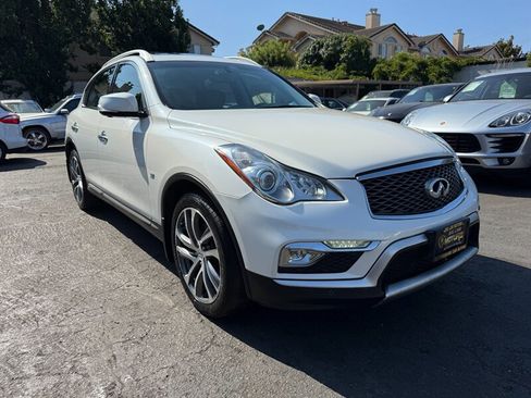 Used 2016 INFINITI QX50 2WD w/ Technology Package image 3