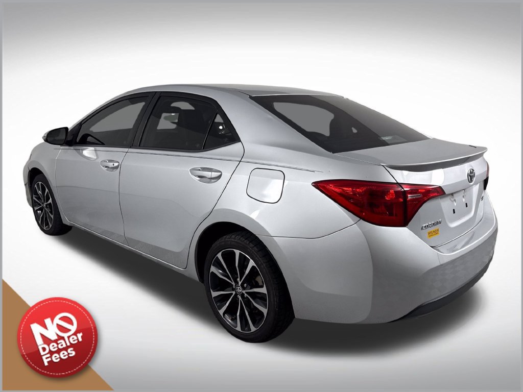 Used 2019 Toyota Corolla SE FWD image 3