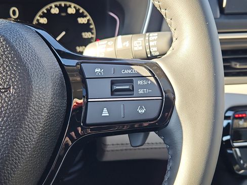 New 2025 Honda Pilot Touring image 16