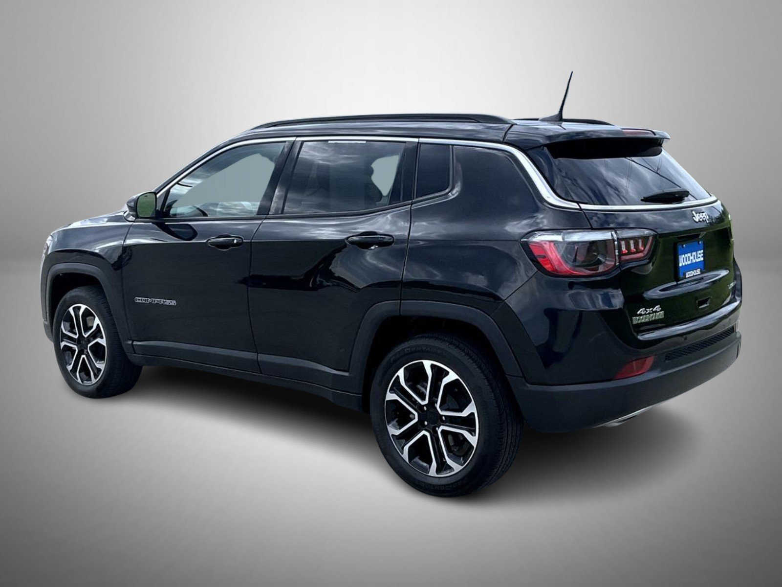 Used 2023 Jeep Compass Limited AWD/4WD image 7