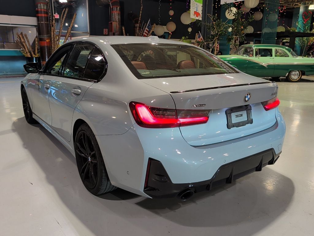 Certified 2024 BMW 330i xDrive Sedan w/ M Sport Package AWD/4WD image 9