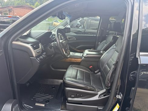 Used 2015 GMC Yukon Denali w/ Premium Package AWD/4WD image 36