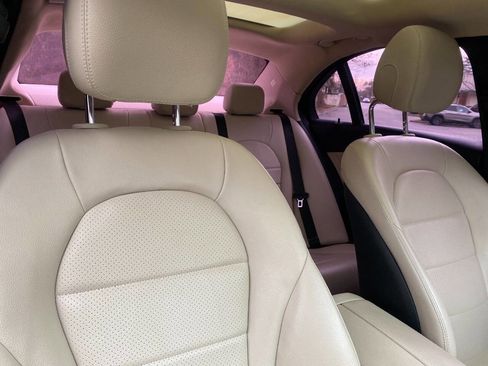 Used 2017 Mercedes-Benz C 300 4MATIC Sedan image 45