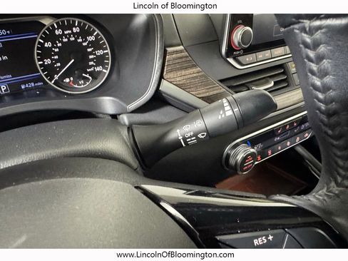 Used 2020 Nissan Altima 2.5 Platinum image 34