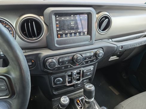 Used 2020 Jeep Wrangler Unlimited Sport S AWD/4WD image 6
