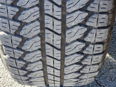 Certified 2025 Chevrolet Silverado 1500 LT Trail Boss w/ Convenience Package II image 13