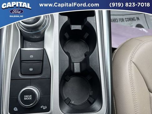 Certified 2023 Ford Explorer Limited w/ Limited Technology Package image 30