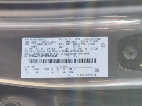 New 2025 Ford F350 Lariat w/ Lariat Ultimate Package image 14
