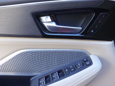 Used 2022 Acura MDX SH-AWD w/ Advance Package image 25