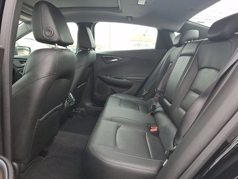 Used 2017 Chevrolet Malibu Premier w/ Premier Sun and Wheel Package image 11