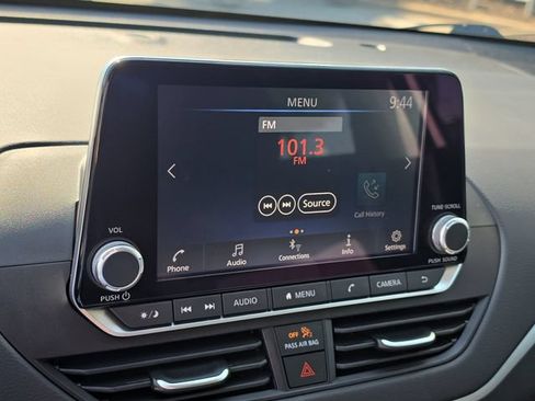 Certified 2025 Nissan Altima 2.5 S FWD image 22
