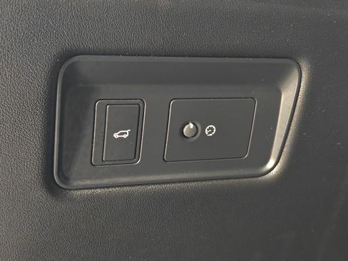 Used 2019 Land Rover Range Rover Long Wheelbase Supercharged image 15