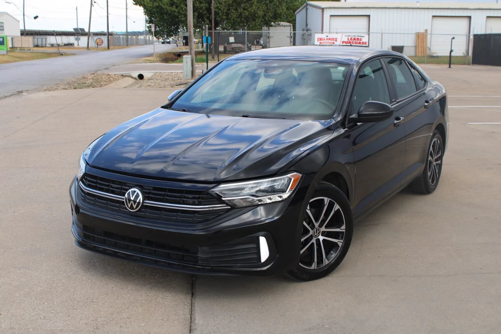 Used 2024 Volkswagen Jetta Sport FWD image 1