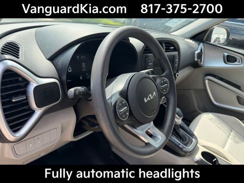 Certified 2025 Kia Soul LX image 14