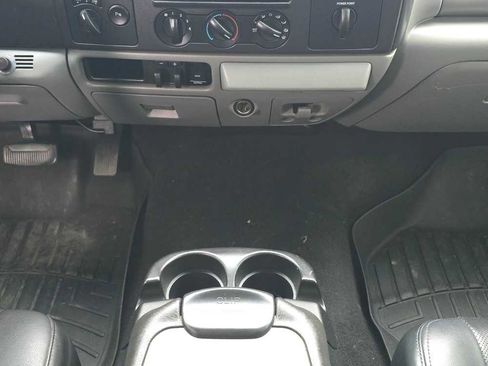 Used 2005 Ford F250 XL AWD/4WD image 14