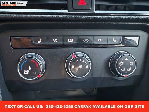 Used 2022 Volkswagen Taos SE image 23