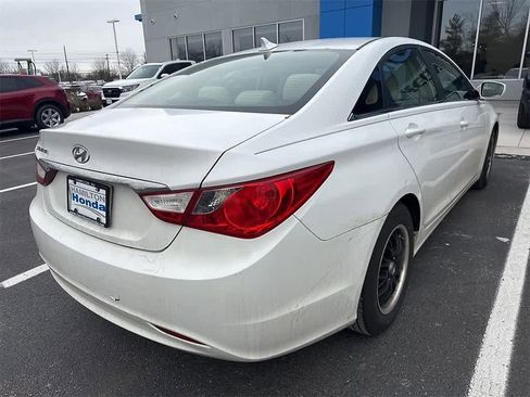 Used 2011 Hyundai Sonata GLS image 4