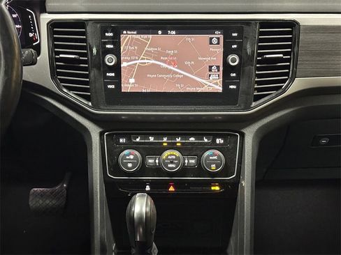 Used 2021 Volkswagen Atlas SEL image 11