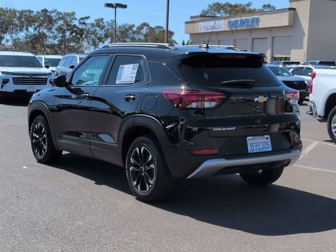 Used 2023 Chevrolet TrailBlazer LT w/ Convenience Package FWD image 6