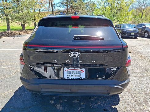 Used 2024 Hyundai Kona SEL AWD/4WD image 14