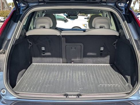 Certified 2023 Volvo XC60 B5 Core image 17